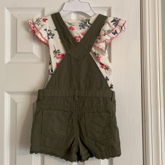 Embroidered overall shorts set! - Picture 2 of 5